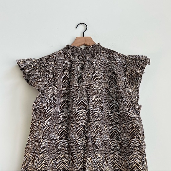 Jude Connally honey Ruffle flutter smocked Top Chevron Print Gold keyhole - Picture 12 of 13